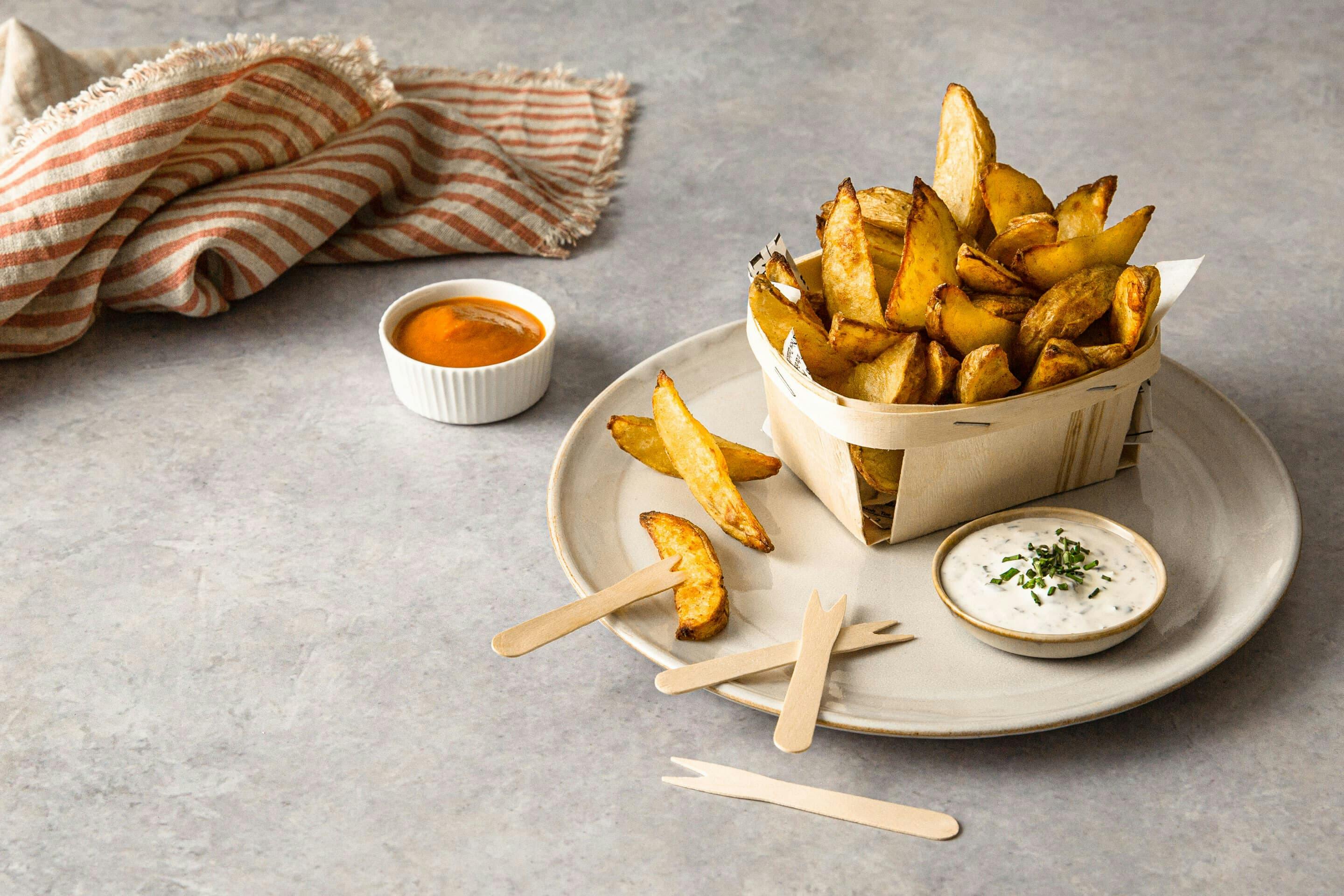 Crunchy Potato Wedges Mit Dips